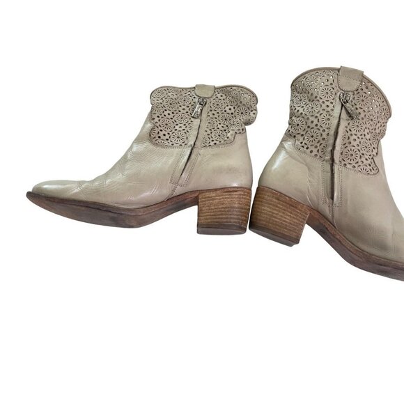 Via Maestra Vintage Womens Boots Size 39 Beige Perforated Leather Made In Italy - Picture 5 of 16
